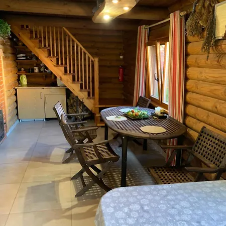 度假居 Bedugnes Pirtele - Cosy Sauna House *